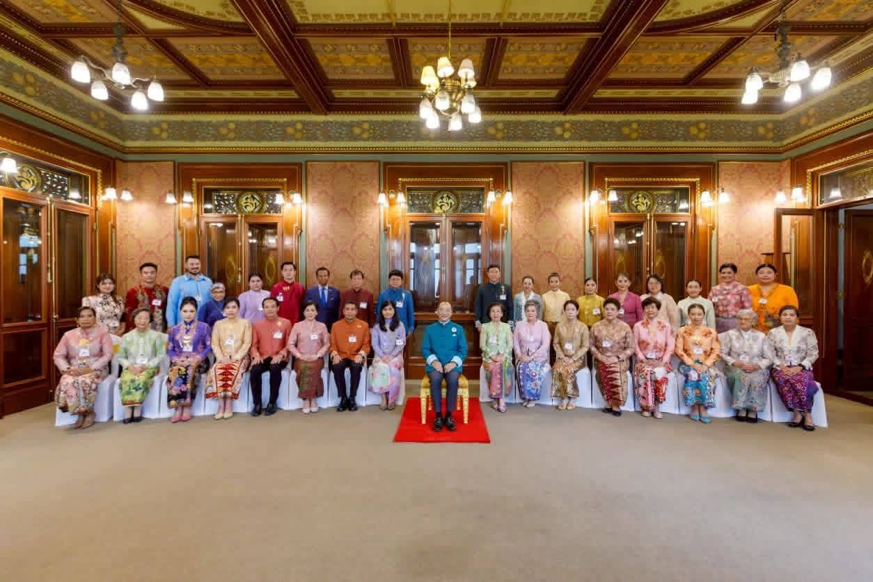 ผู้ว่าราชการจังหวัดภูเก็ต และนายกเหล่ากาชาดจังหวัดภูเก็ต นำคณะ ร่วมงานการกุศล “เคบายา ความงดงามของมรดกยูเนสโก”