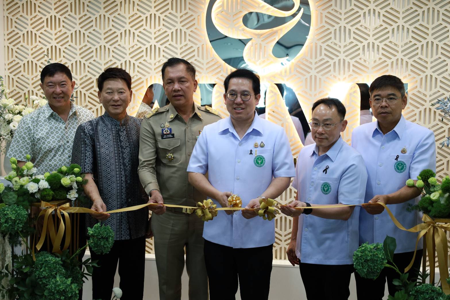 รัฐมนตรีว่าการกระทรวงสาธารณสุข เปิดตัวศูนย์สุขภาพ &ldquo;Alive by Vachiraphuket&rdquo; ยกระดับการดูแลแบบองค์รวม เน้นป้องกันก่อนป่วย รับเทรนด์สุขภาพยุคใหม่