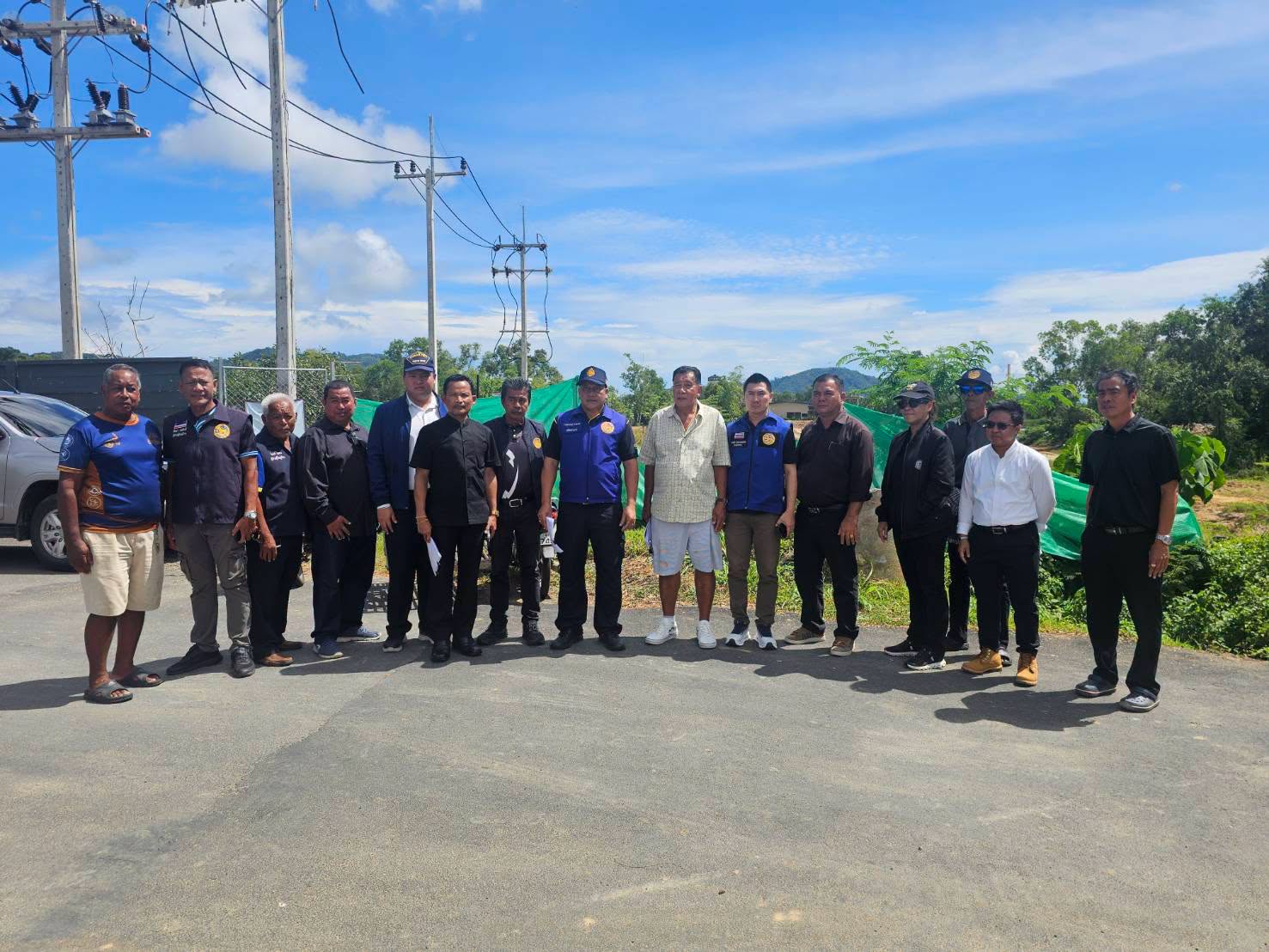 ศูนย์ดำรงธรรมจังหวัดภูเก็ต บูรณาการหน่วยงานลงพื้นที่ตรวจสอบข้อร้องเรียนผลกระทบต่อคลองสาธารณะในพื้นที่ตำบลเทพกระษัตรี อำเภอถลาง จังหวัดภูเก็ต