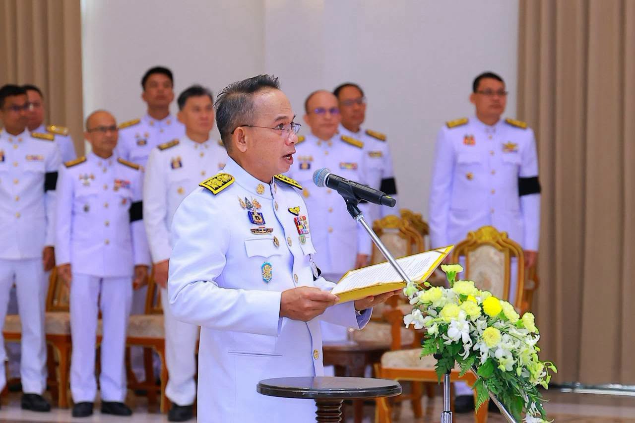 ผู้ว่าราชการจังหวัดภูเก็ต นำข้าราชการถวายสัตย์ปฏิญาณเพื่อเป็นข้าราชการที่ดีและพลังของแผ่นดิน เนื่องในวันเฉลิมพระชนมพรรษา 28 กรกฎาคม 2569